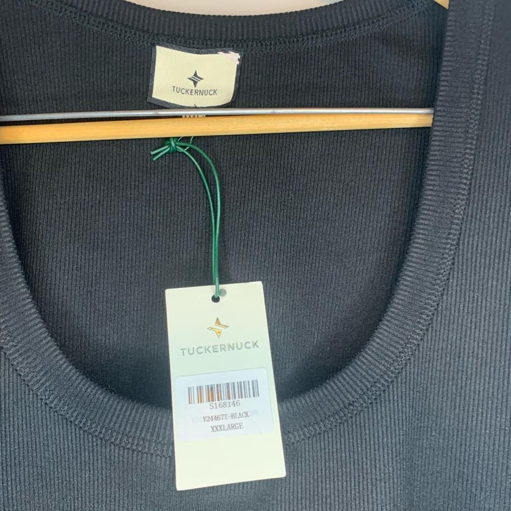 Tuckernuck Black Women’s Top Size XXXL - Picture 7 of 11